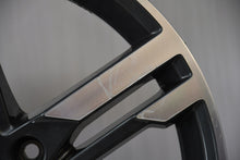 Load image into Gallery viewer, 1x Alufelge 18 Zoll 8.0&quot; 5x112 40ET 8W0601025M Audi Rim Wheel
