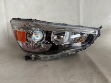 Laden Sie das Bild in den Galerie-Viewer, Frontscheinwerfer Mitsubishi Asx 467807970 Xenon Ein Stück (Rechts oder Links)