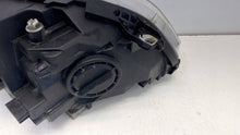 Laden Sie das Bild in den Galerie-Viewer, Frontscheinwerfer Mercedes-Benz W245 A1698208361 Xenon Links Headlight SCH3479639351xs