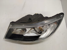 Laden Sie das Bild in den Galerie-Viewer, Frontscheinwerfer Skoda Superb II 3T1941015G Ein Stück (Rechts oder Links)