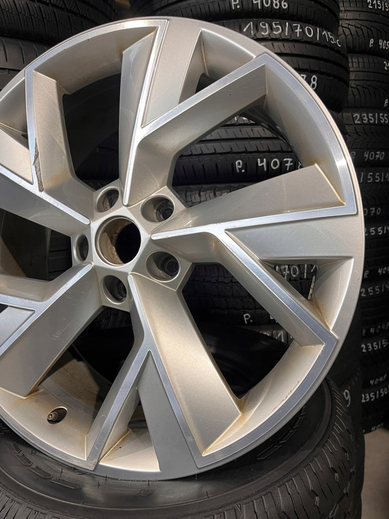 1x Alufelge 19 Zoll 7.0" 5x112 43ET Glanz 565601025F Skoda Kodiaq Rim Wheel FEL3150144920qw