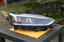 Laden Sie das Bild in den Galerie-Viewer, Frontscheinwerfer Audi A5 8W6941034D Rechts Scheinwerfer Headlight SCH3286927606wy