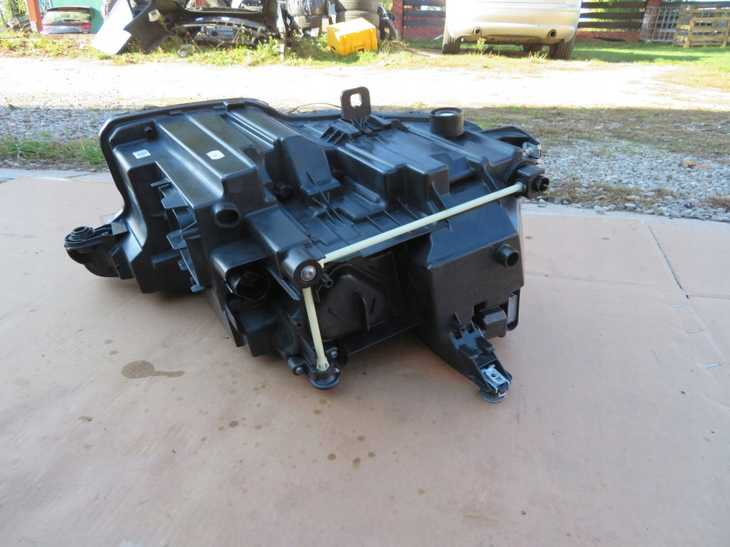 Frontscheinwerfer Audi E-Tron 89A941033D LED Ein Stück (Rechts oder Links)