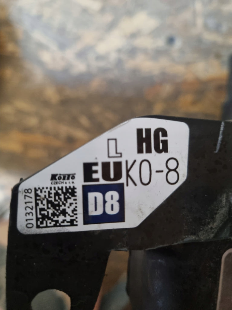 Frontscheinwerfer Toyota 4 Yaris 132178 EUK0-8 FULL LED Links Headlight