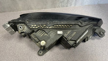 Laden Sie das Bild in den Galerie-Viewer, Frontscheinwerfer Skoda Superb III 3V1941015C Links Scheinwerfer Headlight SCH6263006599rf