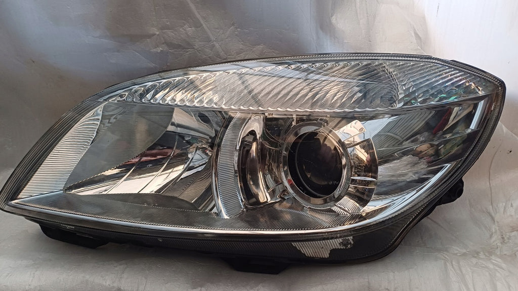Frontscheinwerfer Skoda Fabia II 5J1941016 Ein Satz Scheinwerfer Headlight SCH7850747645fa