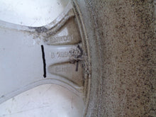 Laden Sie das Bild in den Galerie-Viewer, 1x Alufelge 17 Zoll 7.5" 5x120 34ET 6A86A8 Bmw Rim Wheel FEL5964043110tf