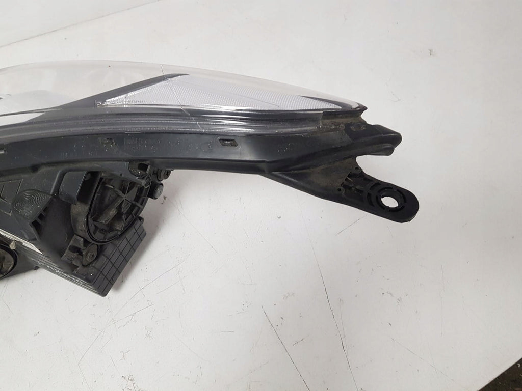 Frontscheinwerfer Hyundai I30 92102-A6060 Rechts Scheinwerfer Headlight SCH8872442835xw
