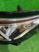 Laden Sie das Bild in den Galerie-Viewer, Frontscheinwerfer Opel Grandland X YP00015580 Rechts Scheinwerfer Headlight SCH2121328850iv