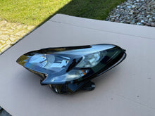 Load image into Gallery viewer, Frontscheinwerfer Opel Corsa E 1EF011830 39108222 Links Scheinwerfer Headlight