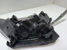 Laden Sie das Bild in den Galerie-Viewer, Frontscheinwerfer Honda Cr-V V Crv FALSE Scheinwerfer Headlight SCH4641977558ty