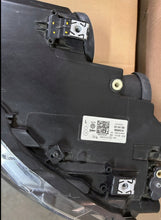 Load image into Gallery viewer, Frontscheinwerfer VW Polo 2G1941006 2G1941005 Ein Stück (Rechts oder Links) SCH8685357213he