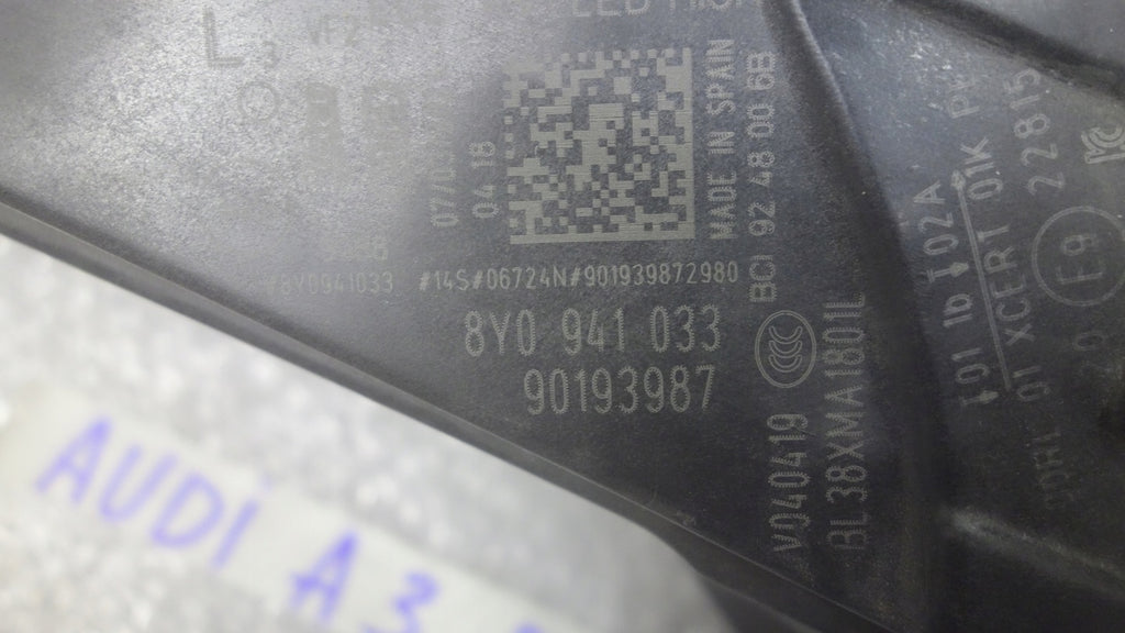 Frontscheinwerfer Audi A3 8Y0941033 Full LED Links Scheinwerfer Headlight