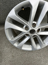 Laden Sie das Bild in den Galerie-Viewer, 1x Alufelge 17 Zoll 7.0" 5x114.3 1KK2BSP38 Nissan Juke F15 Rim Wheel FEL4522202867vy