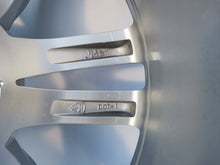 Load image into Gallery viewer, 1x Alufelge 19 Zoll 8.0" 5x120 40ET Glanz Silber 6007214-00-D Tesla S Rim Wheel FEL9426157081uz