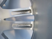 Load image into Gallery viewer, 1x Alufelge 19 Zoll 8.0" 5x120 40ET Glanz Silber 6007214-00-D Tesla S Rim Wheel FEL9426157081uz