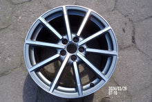 Laden Sie das Bild in den Galerie-Viewer, 1x Alufelge 19 Zoll 8.5&quot; 5x112 43ET Silber 469601025J Audi Rim Wheel