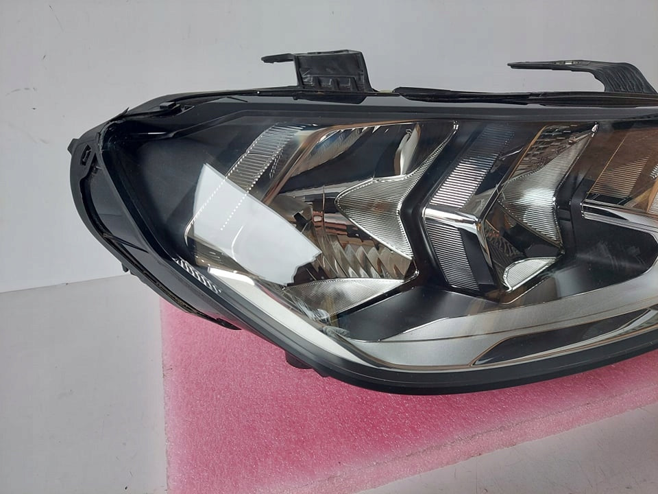 Frontscheinwerfer Audi A1 82A941004 Rechts Scheinwerfer Headlight