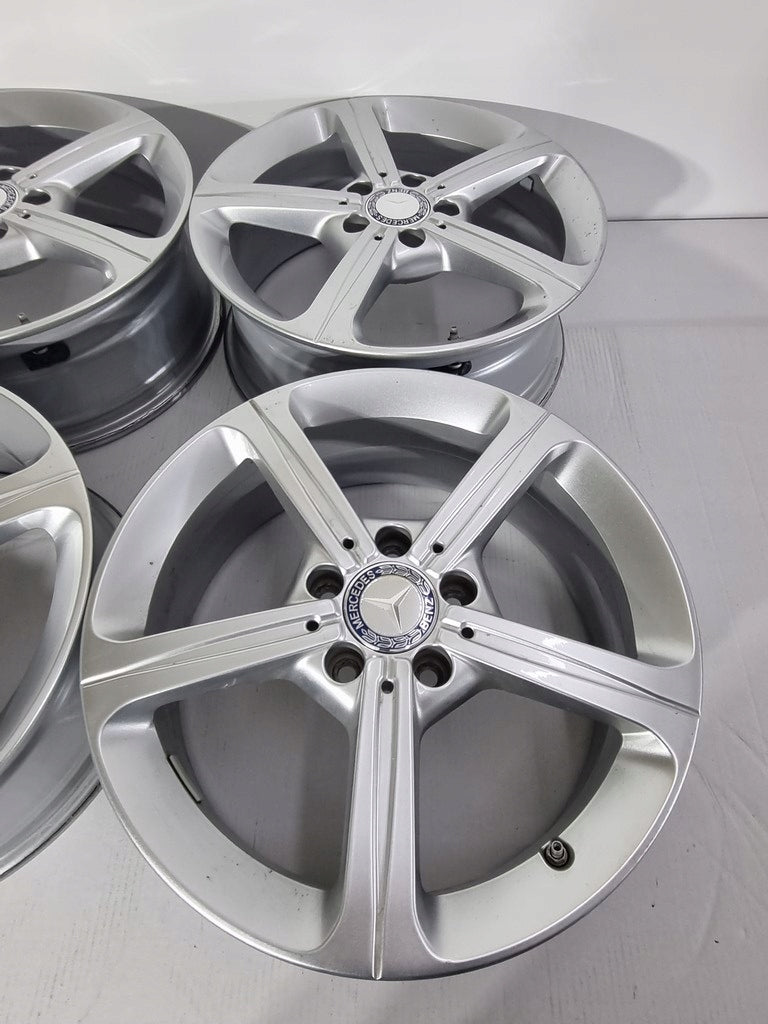 4x Alufelge 17 Zoll 6.5" 5x112 44ET Glanz Silber A1774011200 Mercedes-Benz Cla FEL1381032727wo
