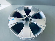 Laden Sie das Bild in den Galerie-Viewer, 1x Alufelge 18 Zoll 7.5&quot; 5x108 50ET 31471553 Volvo Xc40 Rim Wheel