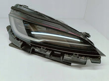 Laden Sie das Bild in den Galerie-Viewer, Frontscheinwerfer Mercedes-Benz Model 3 176088900E Rechts Scheinwerfer Headlight SCH9260873899rf