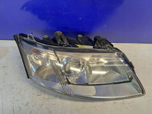 Laden Sie das Bild in den Galerie-Viewer, Frontscheinwerfer Saab 9-3 12797389 Vorderseite Scheinwerfer Headlight