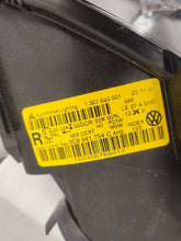 Load image into Gallery viewer, Frontscheinwerfer VW Passat Cc 3C8941753C Xenon Ein Satz Scheinwerfer Headlight SCH6784630191ms