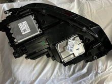 Load image into Gallery viewer, Frontscheinwerfer VW Touran 5TC941081D 5TC941082D Ein Stück (Rechts oder Links)