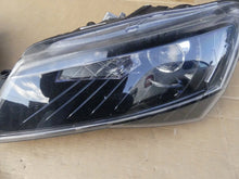 Load image into Gallery viewer, Frontscheinwerfer Skoda Superb III 3V1941015B Xenon Links Scheinwerfer Headlight SCH5489993027tz