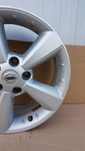 Load image into Gallery viewer, 1x Alufelge 17 Zoll 6.5&quot; 5x114.3 40ET Nissan Qashqai J10 Rim Wheel