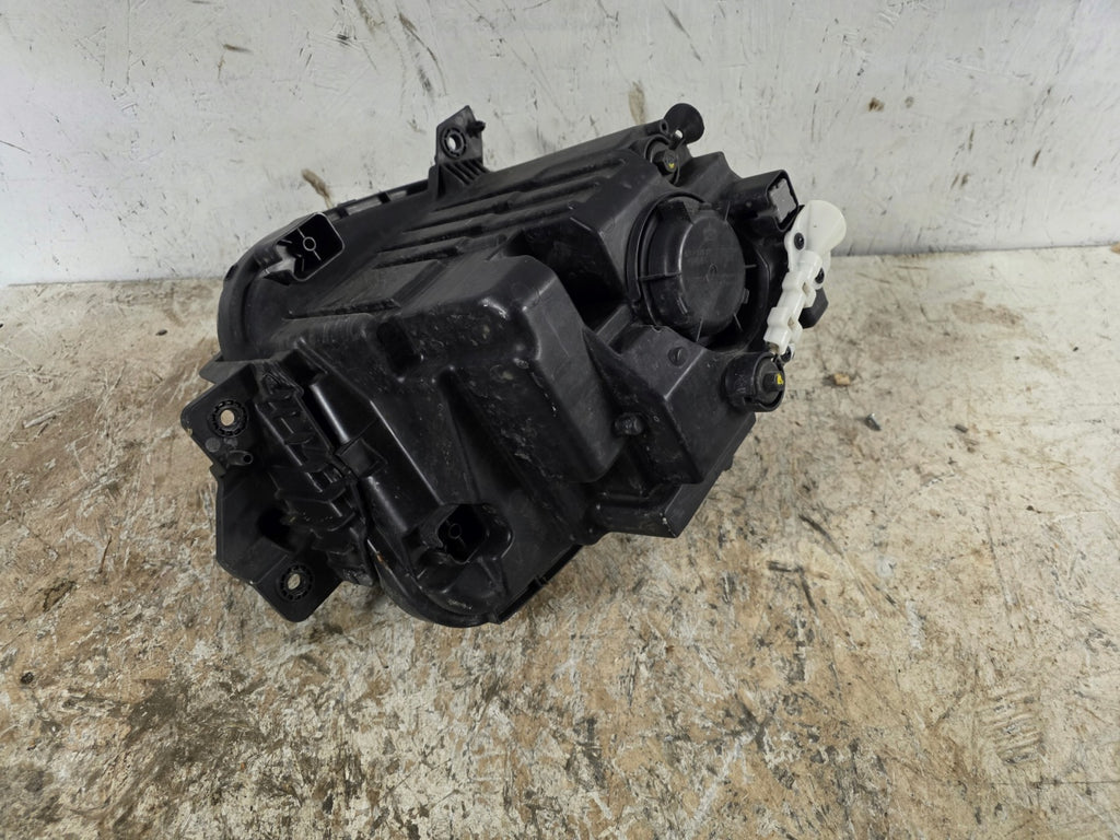 Frontscheinwerfer Hyundai Tucson 92102-N7100 Rechts Scheinwerfer Headlight SCH1133136420ue