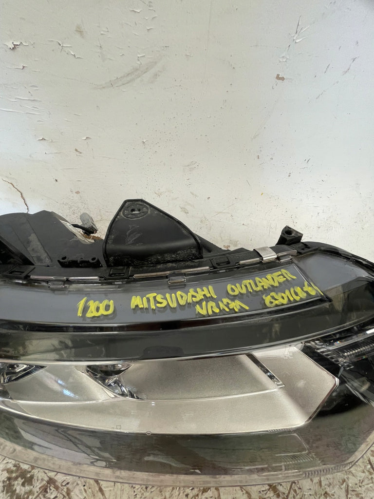 Frontscheinwerfer Mitsubishi Outlander I ECM921-21E20 Rechts Headlight SCH2616166872tk