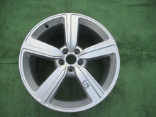 Load image into Gallery viewer, 1x Alufelge 20 Zoll 9.0" 5x112 38ET Glanz Silber 4KE601025S Audi E Tron E-Tron FEL5140696223ta