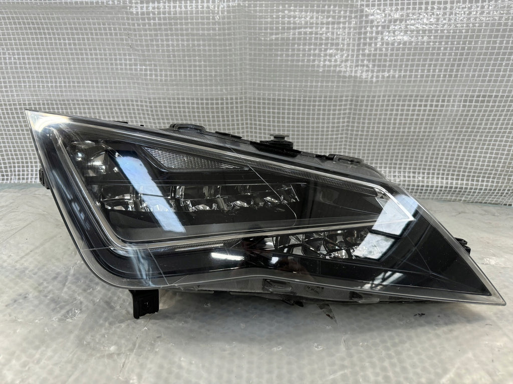 Frontscheinwerfer Seat Leon FULL LED Ein Stück (Rechts oder Links) Headlight