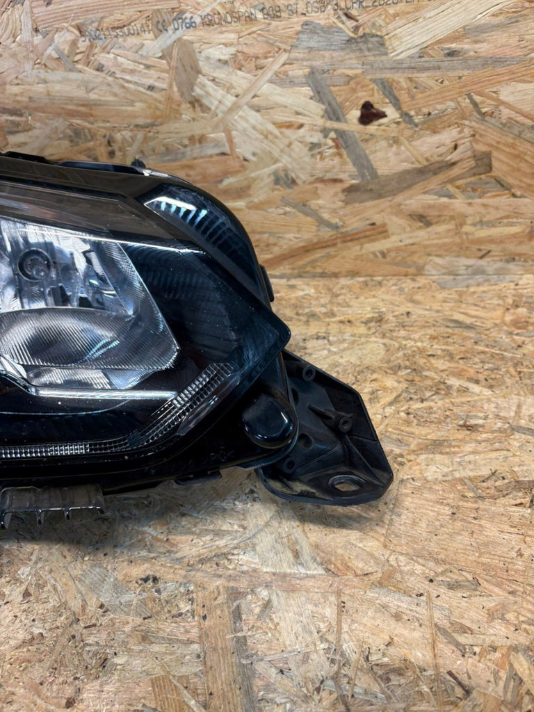 Frontscheinwerfer Peugeot 2008 208 II BWG1939 Rechts Scheinwerfer Headlight SCH7482510886uh