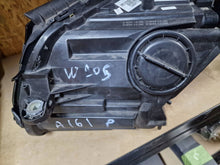 Laden Sie das Bild in den Galerie-Viewer, Frontscheinwerfer Mercedes-Benz W205 2059061606 Rechts Scheinwerfer Headlight SCH6550123209rb