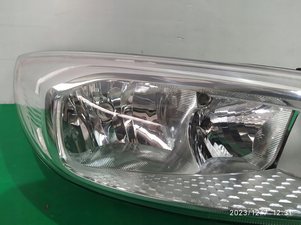 Frontscheinwerfer Ford Focus F1EB-13W029-AE LED Rechts Scheinwerfer Headlight