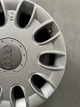 Load image into Gallery viewer, 1x Alufelge 17 Zoll 8.0&quot; 5x112 43ET Glanz Silber Audi Rim Wheel