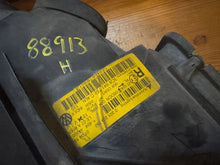 Load image into Gallery viewer, Frontscheinwerfer VW Passat Cc 3C8941752 Rechts Scheinwerfer Headlight