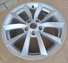 Load image into Gallery viewer, 1x Alufelge 17 Zoll 7.0" 5x112 45ET 5L0601025K Skoda I Rim Wheel FEL3736832488ml