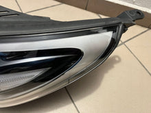 Laden Sie das Bild in den Galerie-Viewer, Frontscheinwerfer Hyundai I30 III 92101-G4100 Full LED Links Headlight