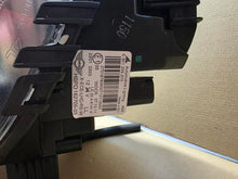 Laden Sie das Bild in den Galerie-Viewer, Frontscheinwerfer Mini R56 0301225274 162705-03 Bi-Xenon Links Headlight SCH1104524078fs