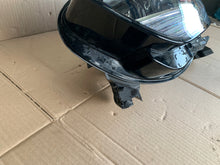 Laden Sie das Bild in den Galerie-Viewer, Frontscheinwerfer Renault Scenic 260607230R FULL LED Rechts oder Links