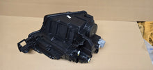 Laden Sie das Bild in den Galerie-Viewer, Frontscheinwerfer Skoda Karoq 57B941009 Links Scheinwerfer Headlight SCH9340015525gz