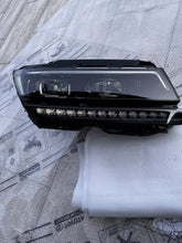 Laden Sie das Bild in den Galerie-Viewer, Frontscheinwerfer VW Tiguan 5NB941082D LED Rechts Scheinwerfer Headlight