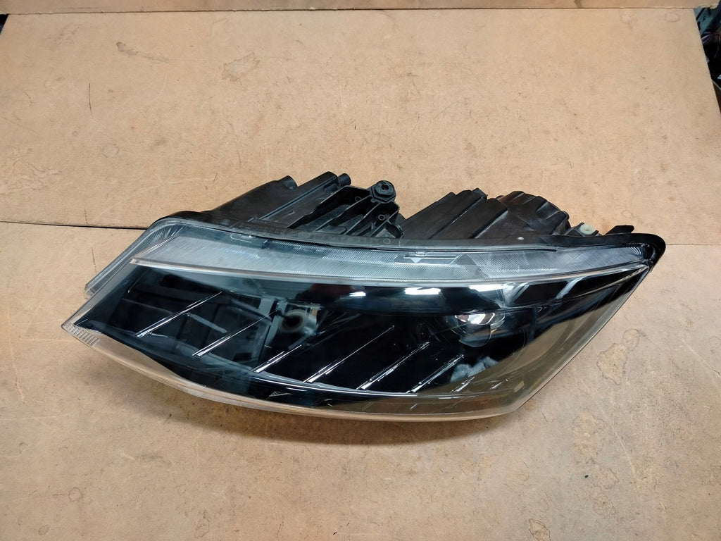 Frontscheinwerfer Skoda Fabia III 6V1941015B LED Links Scheinwerfer Headlight