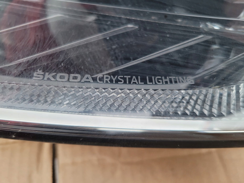 Frontscheinwerfer Skoda Octavia IV 5E4941015B Full LED Links Headlight SCH4762336897ru