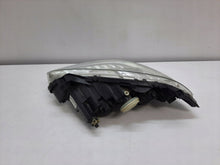 Laden Sie das Bild in den Galerie-Viewer, Frontscheinwerfer Mercedes-Benz W169 A1698205861C Rechts Scheinwerfer Headlight SCH8377213305he