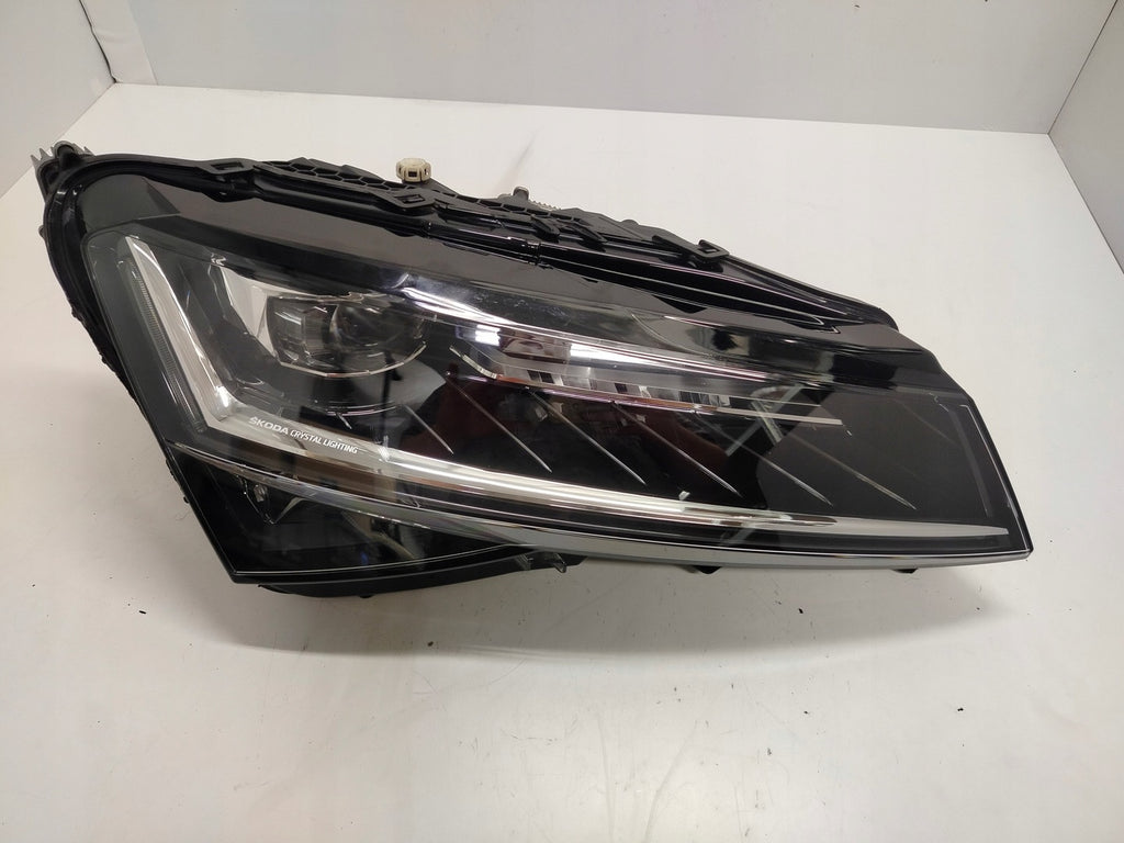 Frontscheinwerfer Skoda Superb III 3V1941016E Full LED Rechts Headlight
