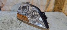 Load image into Gallery viewer, Frontscheinwerfer Kia Sorento Rechts Scheinwerfer Headlight